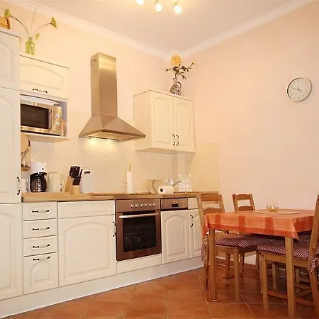 아파트 Villa-kaethe-wohnung-5a-402